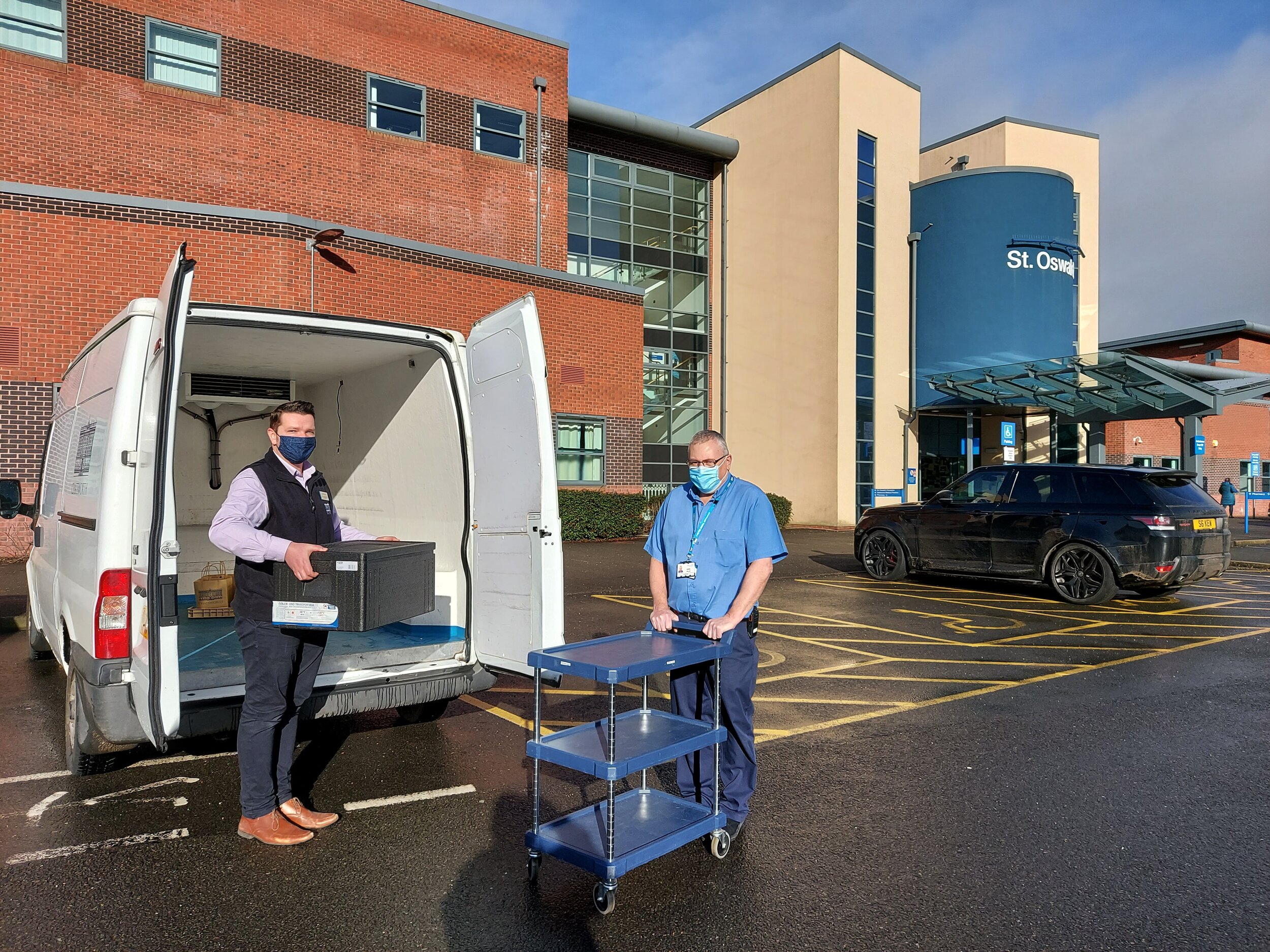 Chatsworth_meal_delivery_to_St_Oswald_s,_Ashbourne._Credit_Chatsworth_House_Trust.jpg