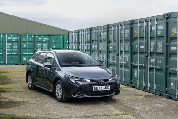 Toyota van scoops industry award