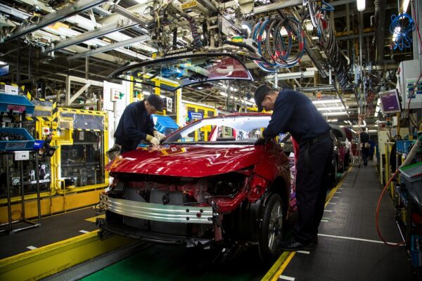 Manufacturers tackle key issues at East Midlands conference