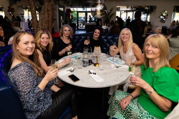 Restaurant says ‘bottoms up’ to bottomless soirees