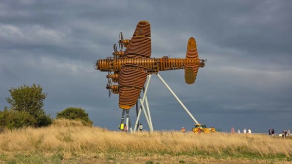 Structural engineer helps brings bomber tribute to life