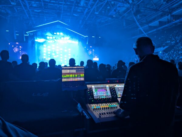 Music tour becomes first to meet global hearing protection standard