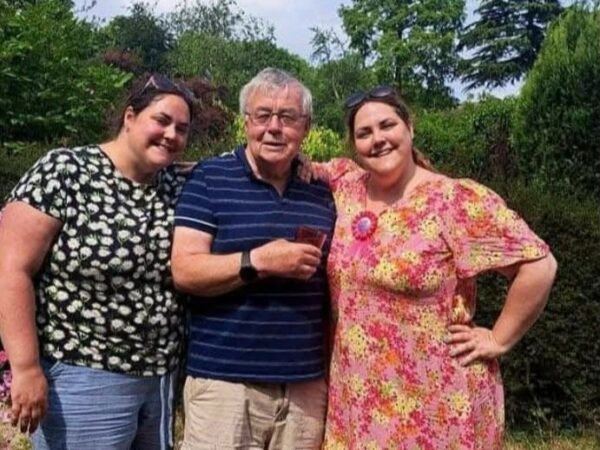 Twin sisters sign up to hospice’s fundraising walk in memory of dad