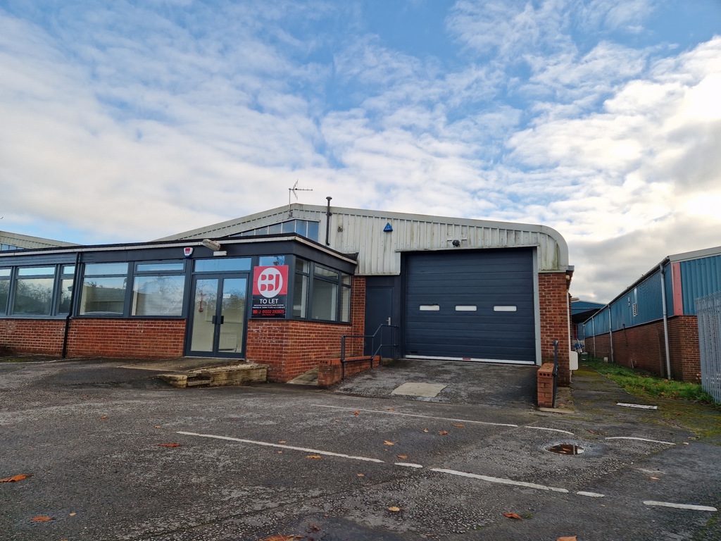 Unit 11 Runway Business Park, Moor Farm Road, Airfield Industrial Estate, Ashbourne, Derbyshire